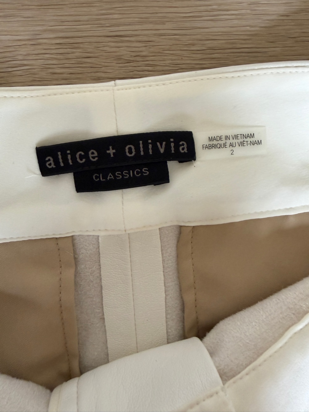 Alice + Olivia Dylan Faux Leather Flare Trousers - Picture 9 of 11